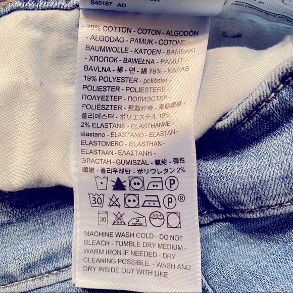 NEW Levi’s Classic 10” Rise Skinny Light Rinse Wash Jeans NWT - Picture 10 of 10